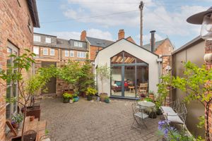 Photo 1- click for photo gallery